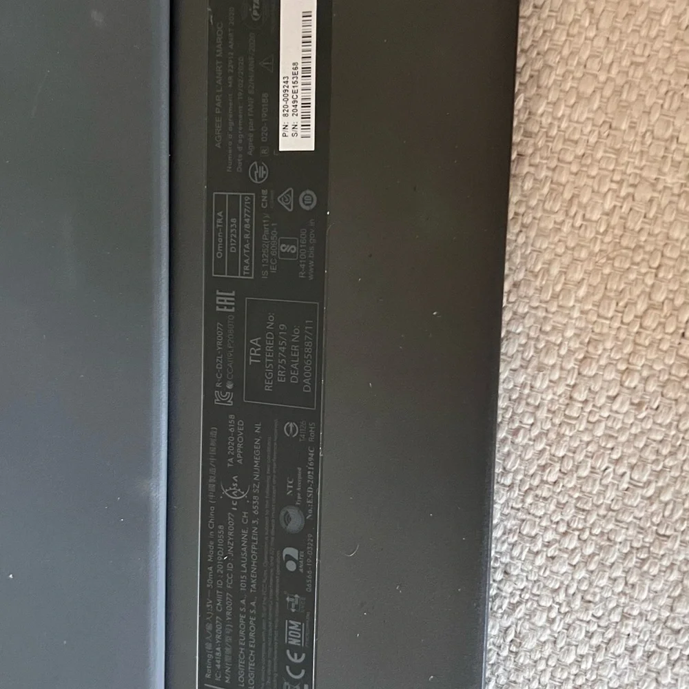 Logitech Slim Folio Laptop case for Apple iPad 8 air 10.2” screen